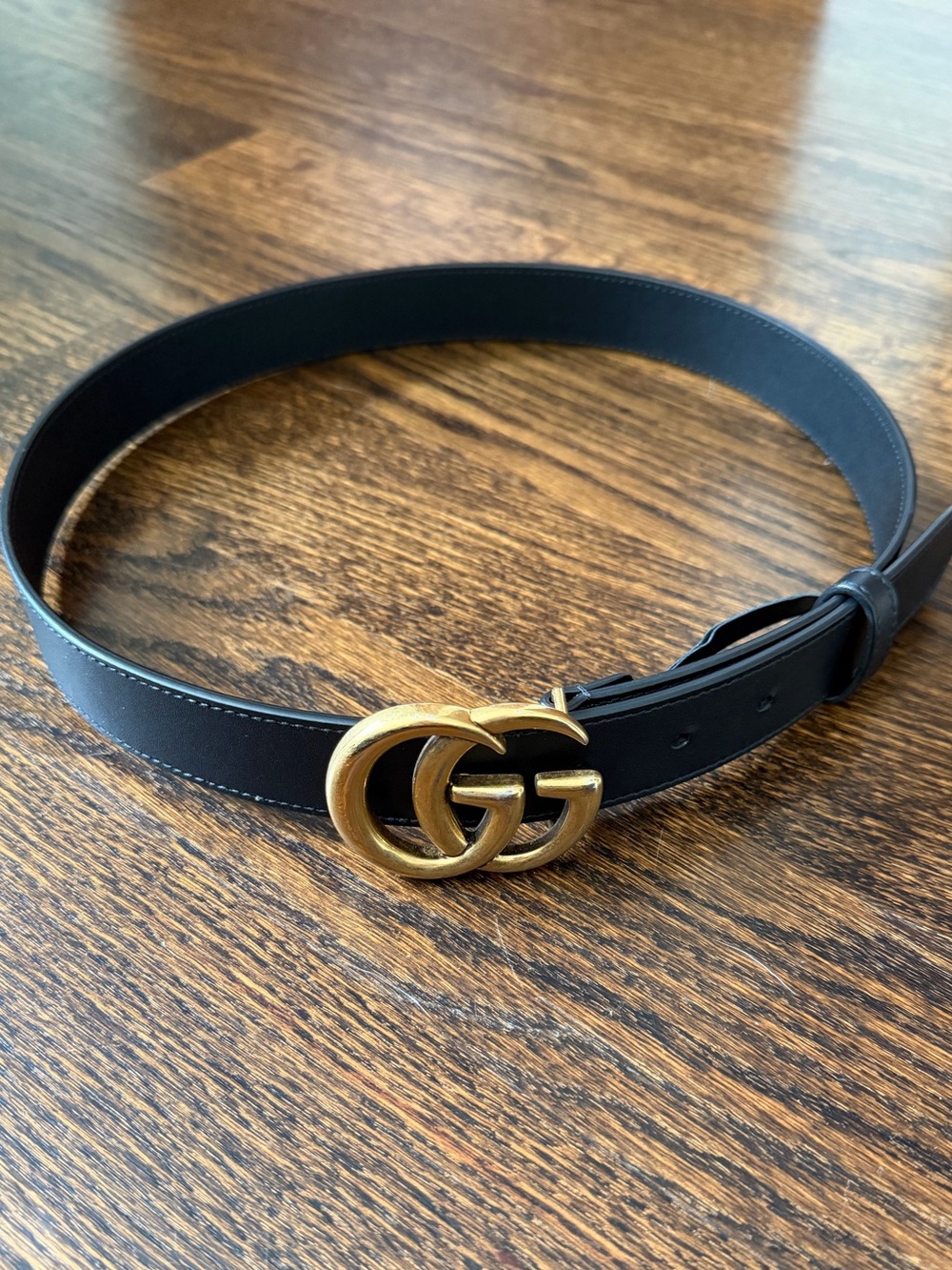 Gucci Black Leather Belt with Gold Accent - Picture 1 of 5